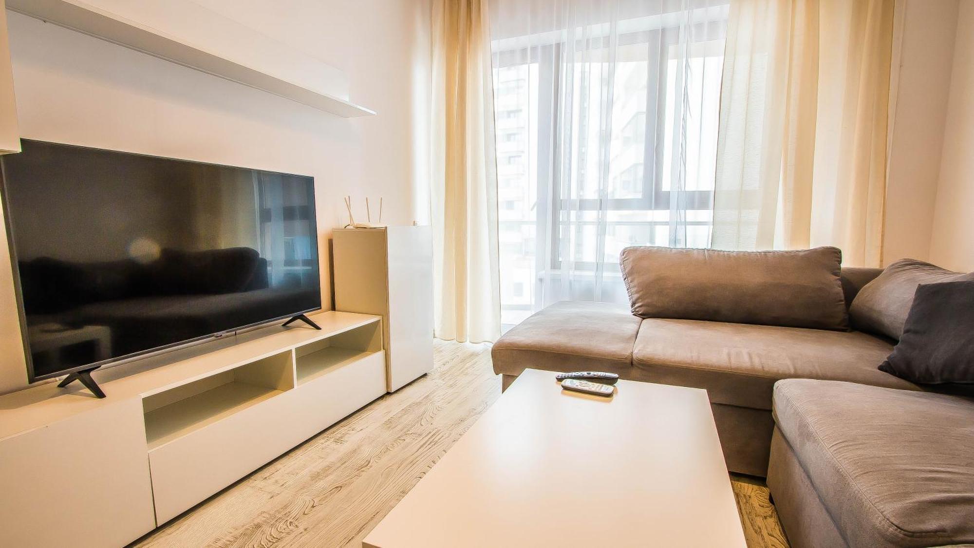 Luxury / Mihai Bravu Apartmens Bukarest Eksteriør billede
